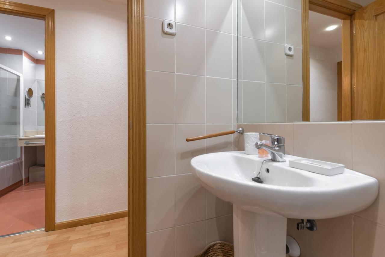 2 Bedrooms 2 Bathrooms Furnished - Malsana - With Pool - Mintystay Madrid Exteriér fotografie